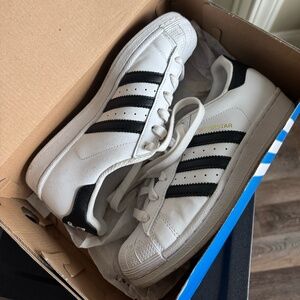 Adidas Superstar J